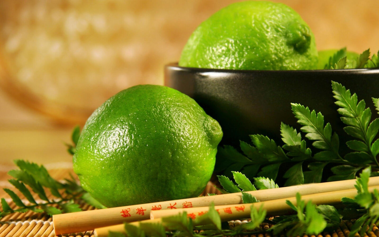 Wallpapers fruits lime leaves on the desktop