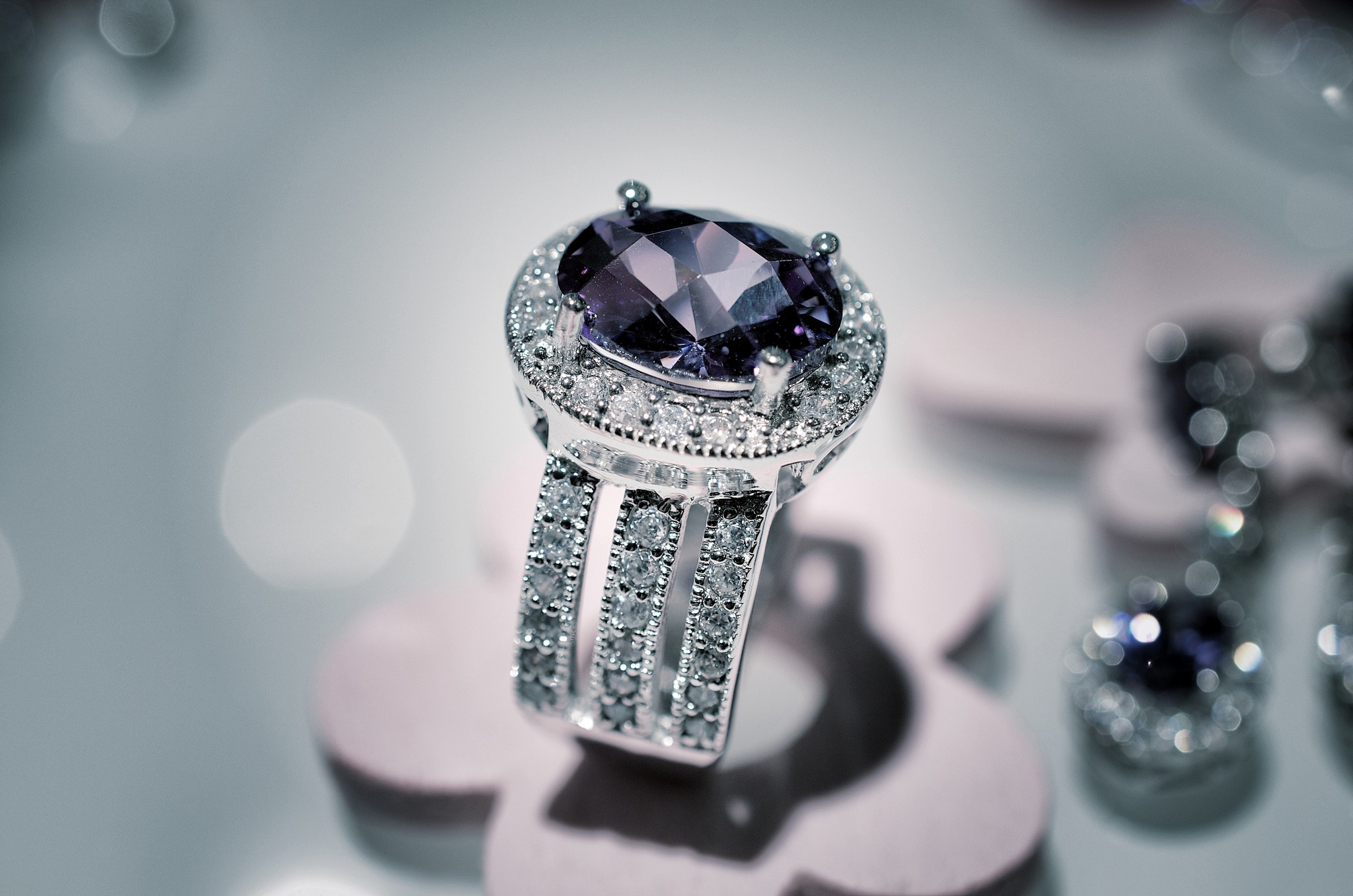 Обои кольцо алмаз бриллиант на рабочий стол