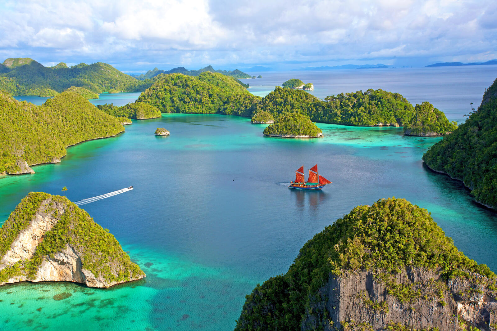 Wallpapers indonesia sea islands on the desktop