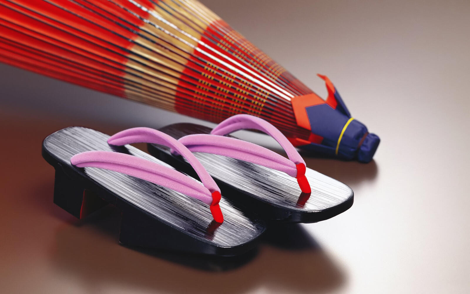 Wallpapers slippers Japanese culture on the desktop