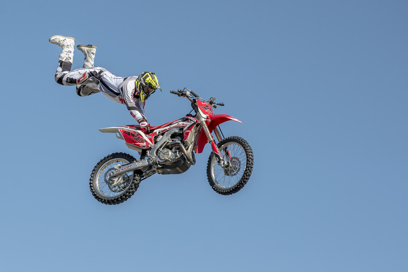 Free photo Download the screensaver trick, motocross to your phone for free