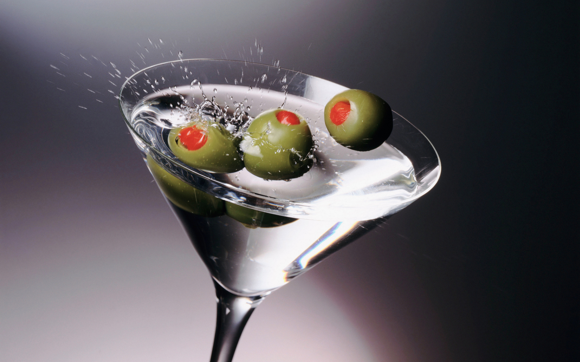 Wallpapers glass martini olives on the desktop