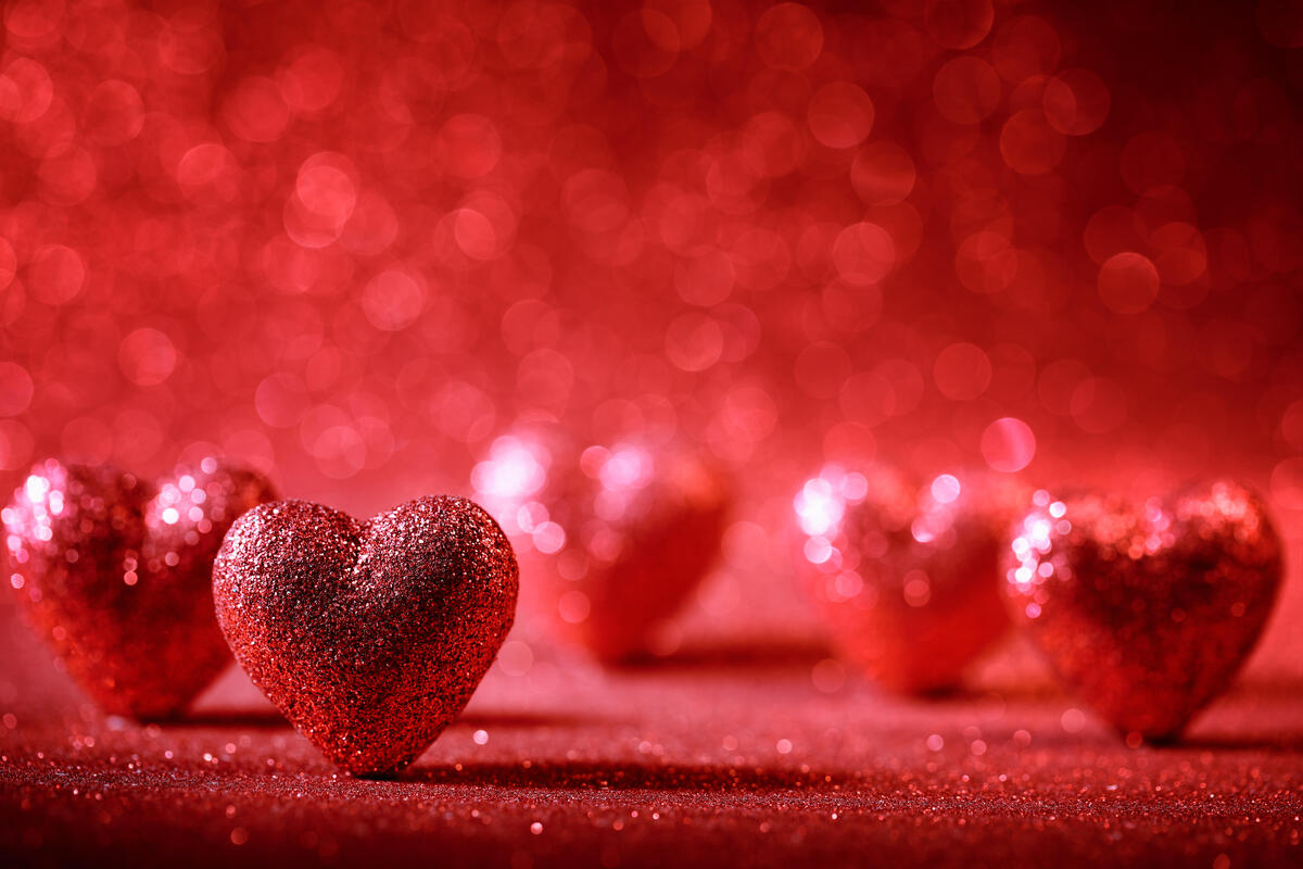 Glittery red hearts