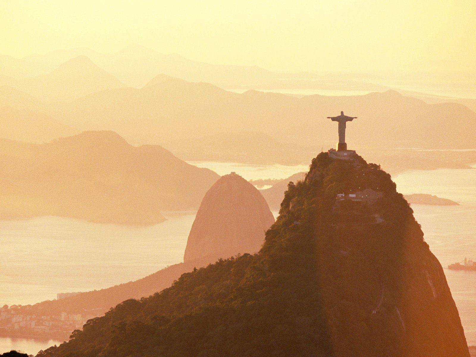 Wallpapers brazil statue hill on the desktop
