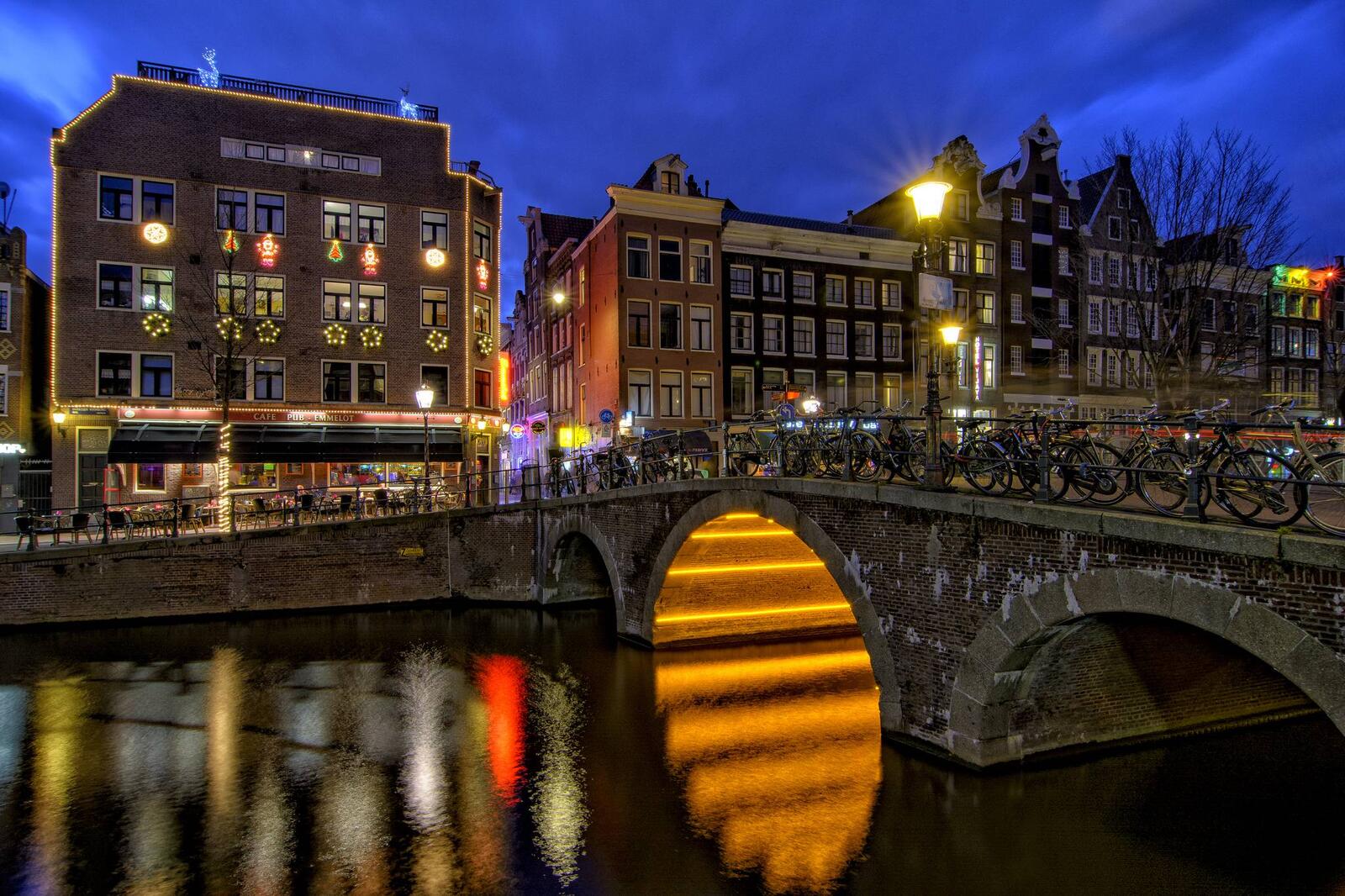Wallpapers Amsterdam evening the capital and the largest city of the Netherlands on the desktop