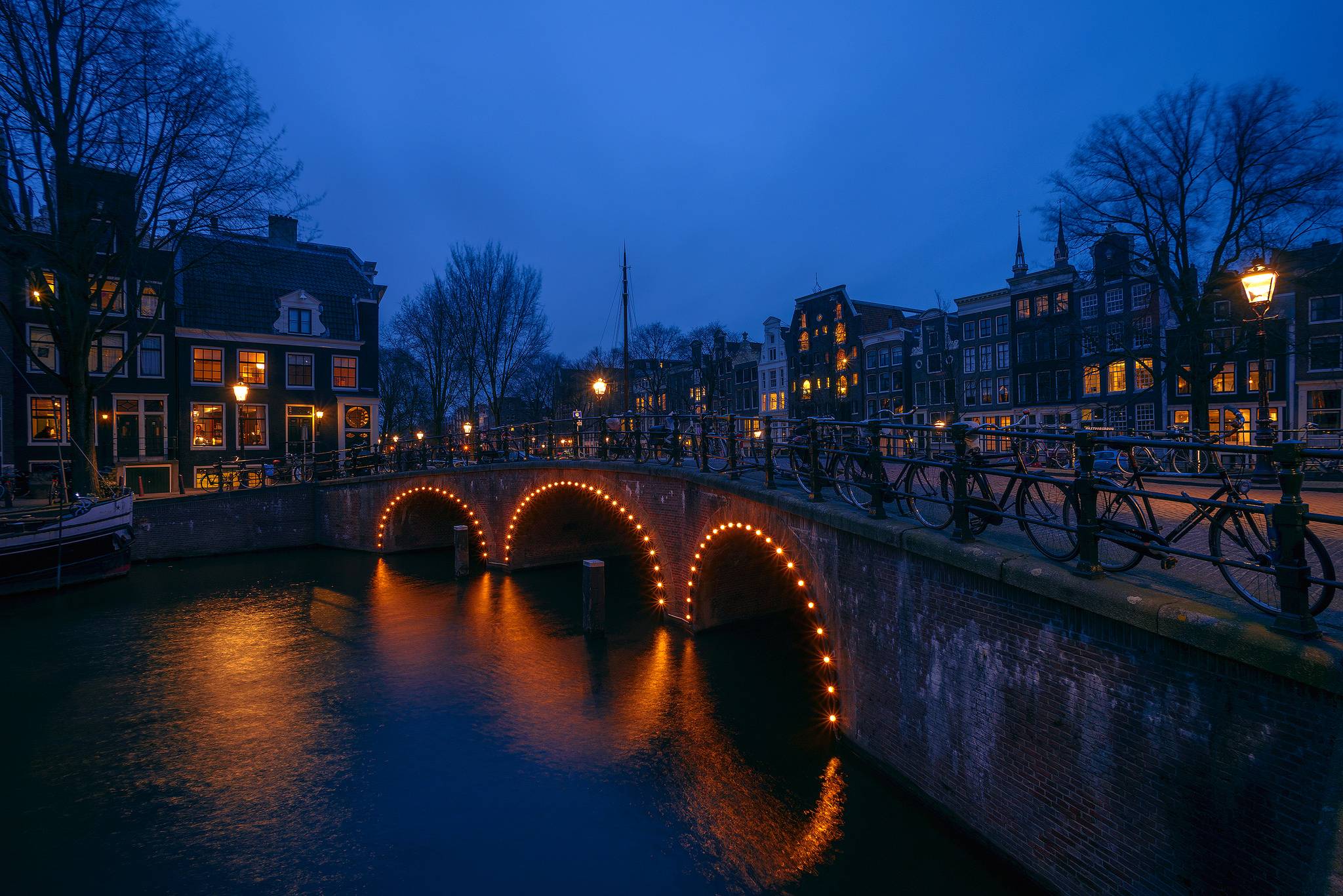 Обои Нидерланды ночной город панорама на рабочий стол