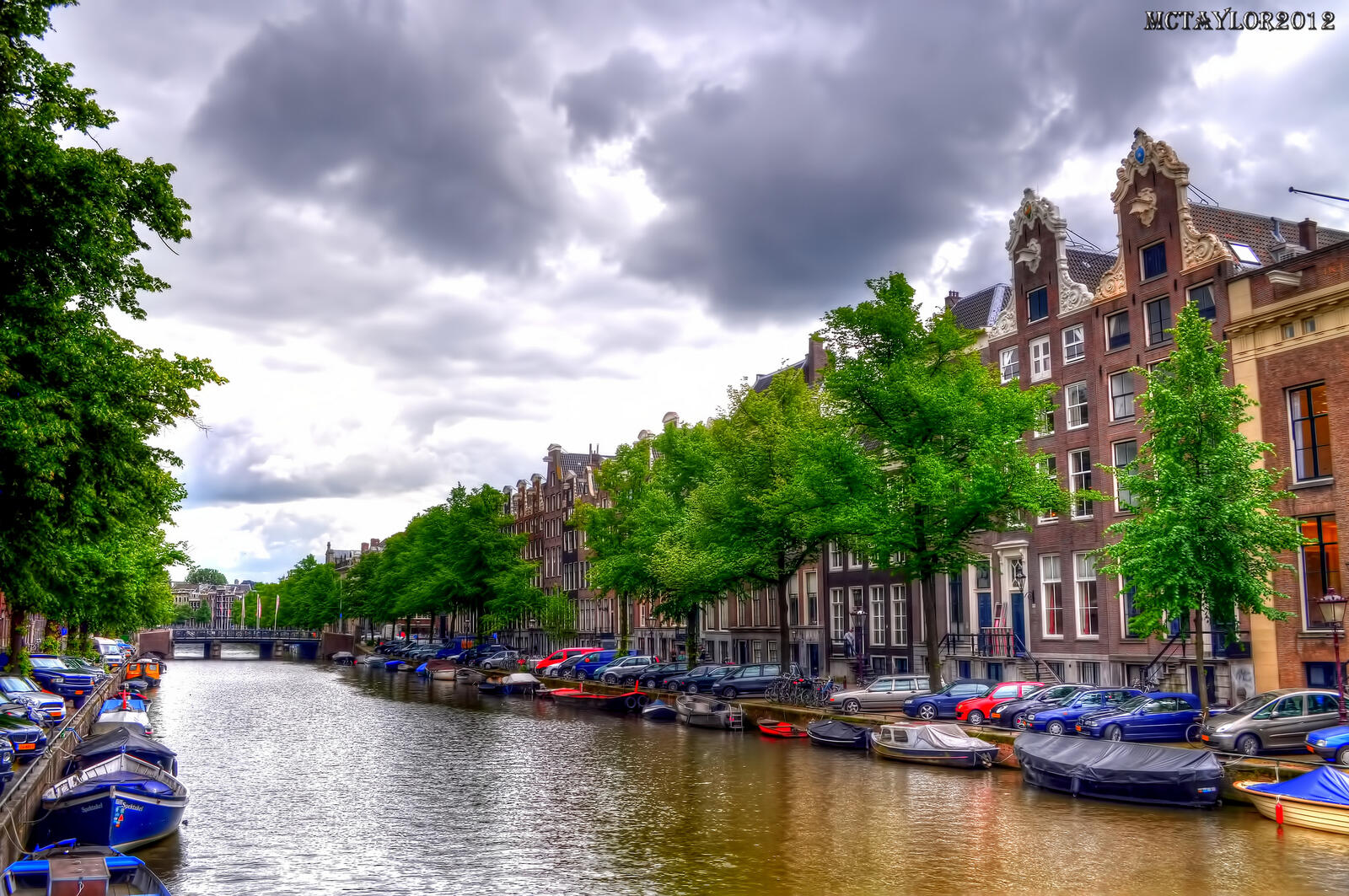 Обои Амстердам катер лодка на рабочий стол