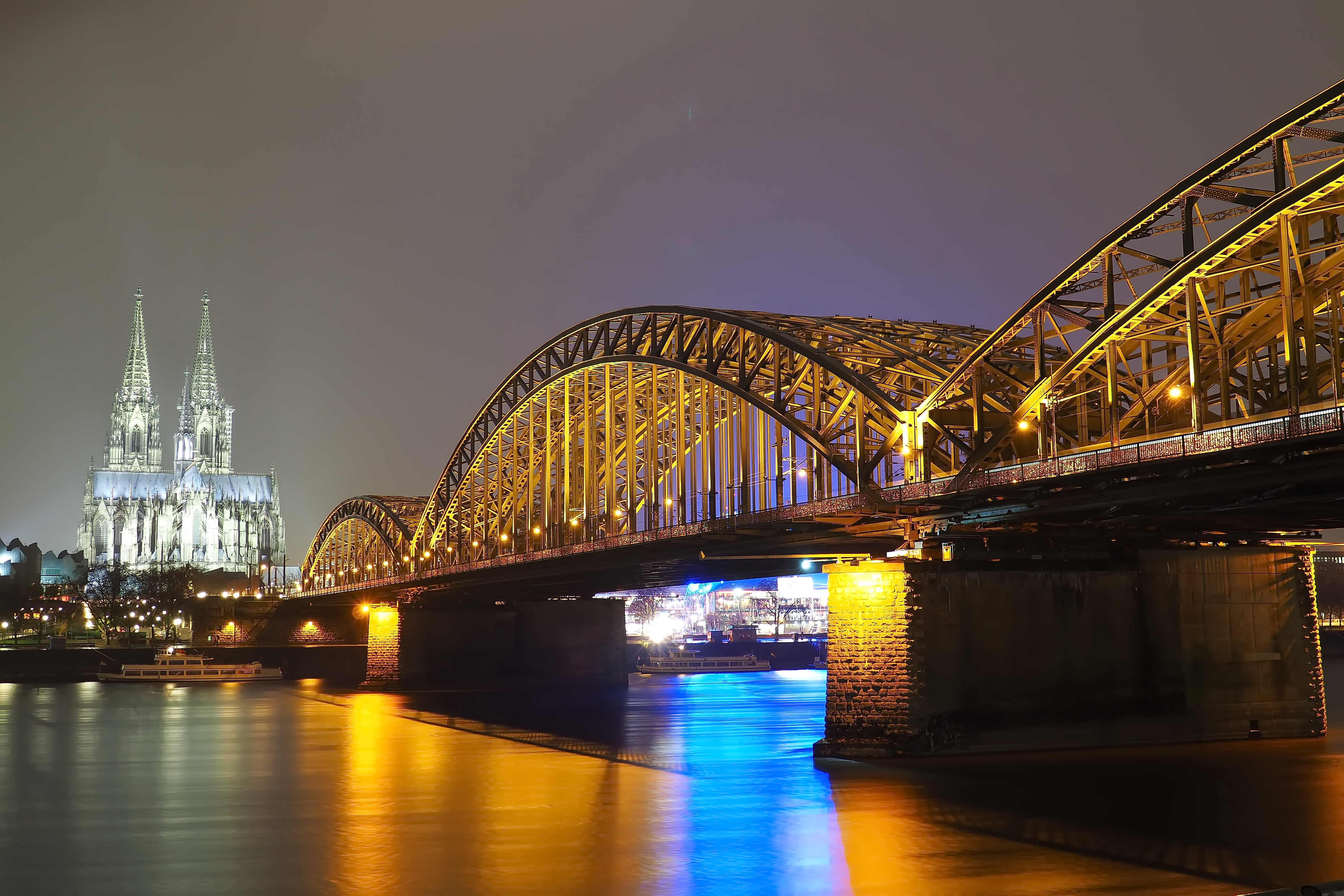 Wallpapers cologne Germany evening on the desktop