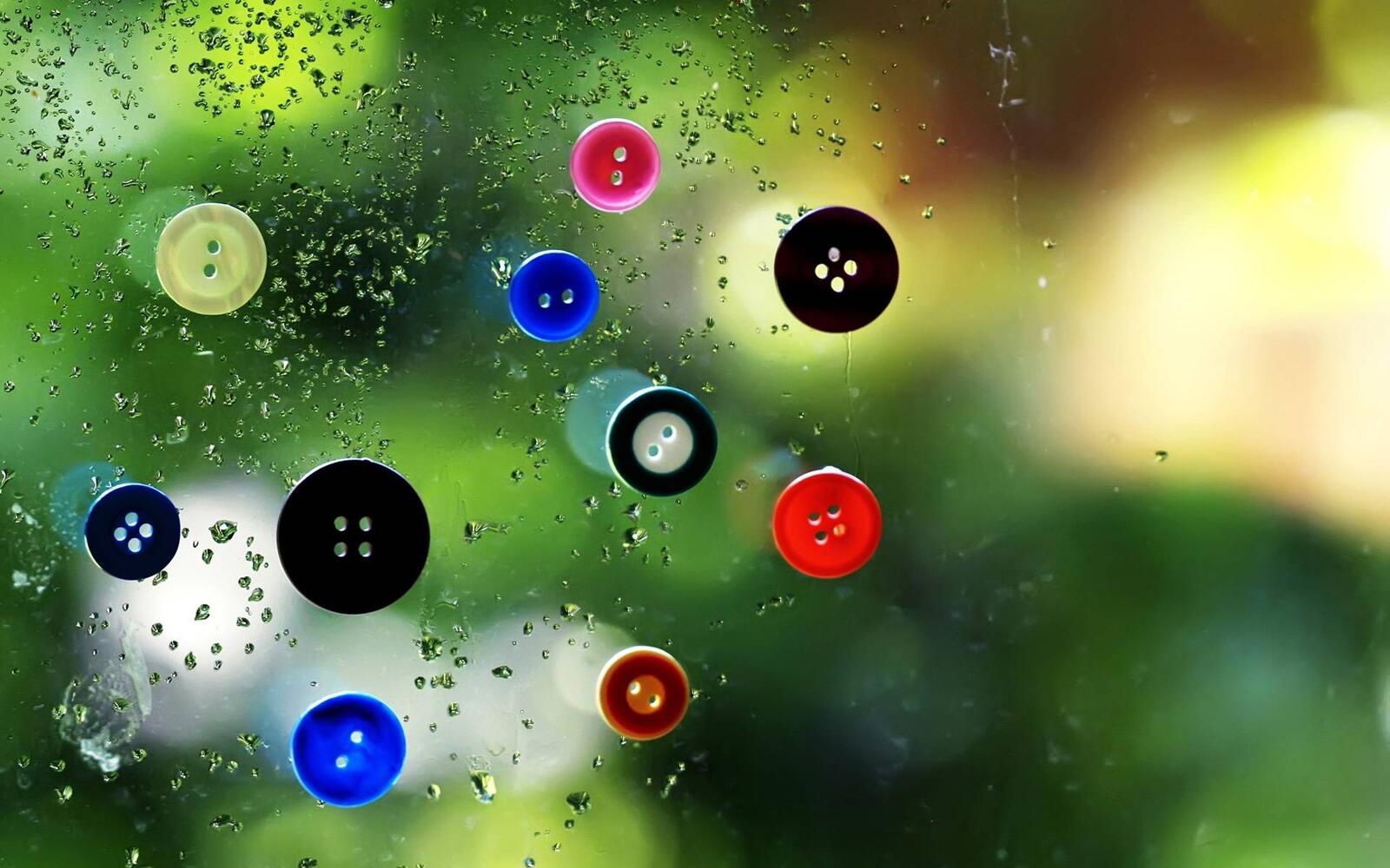 Wallpapers glass surface buttons colored on the desktop