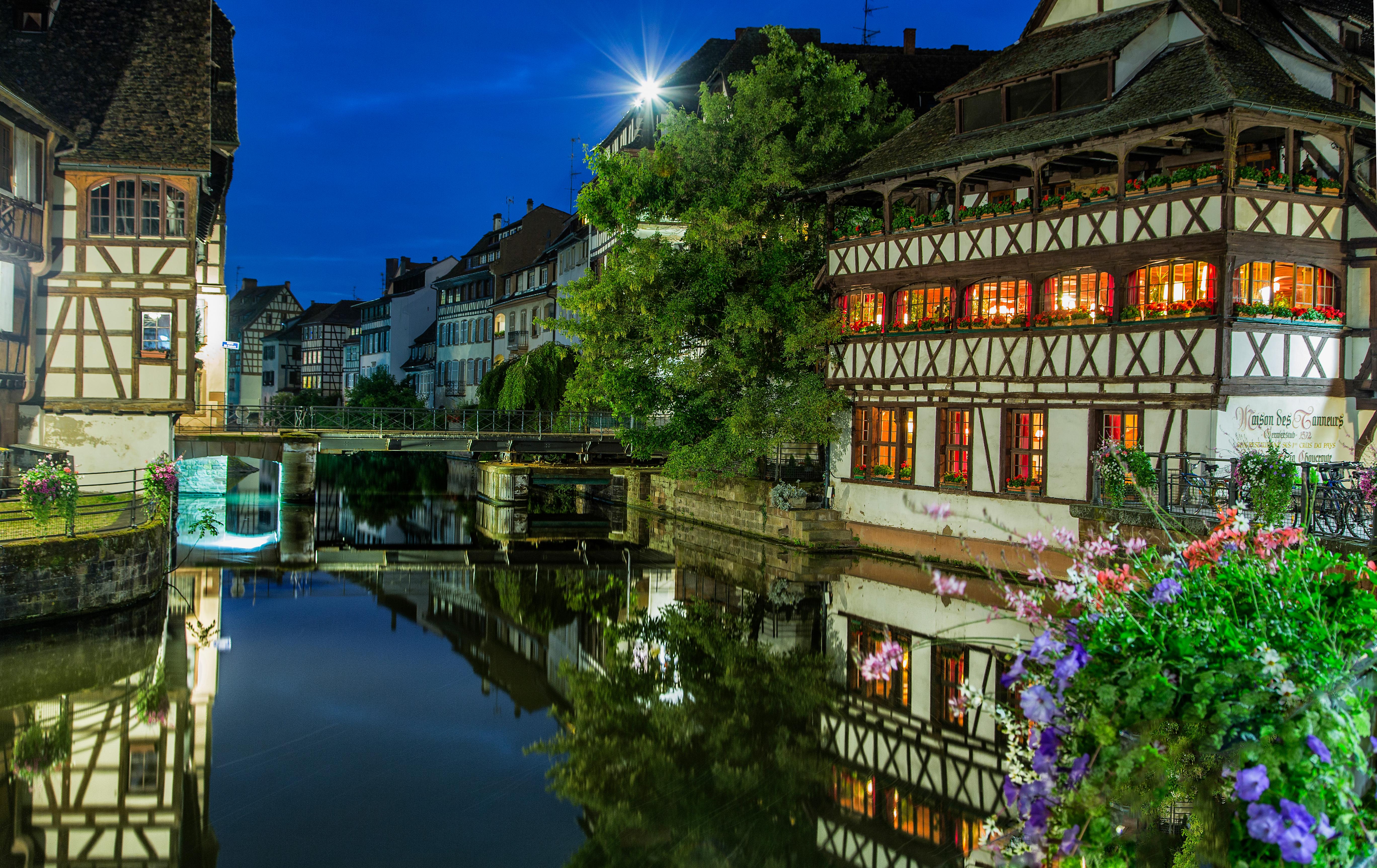 Обои ночной город Страсбург канал на рабочий стол
