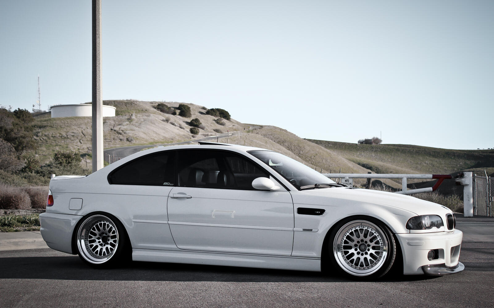 Wallpapers bmw white tuning on the desktop