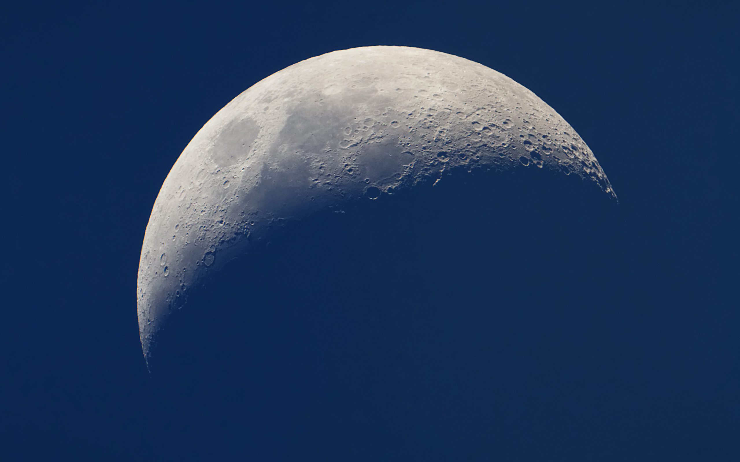 Обои луна снимок спутник на рабочий стол