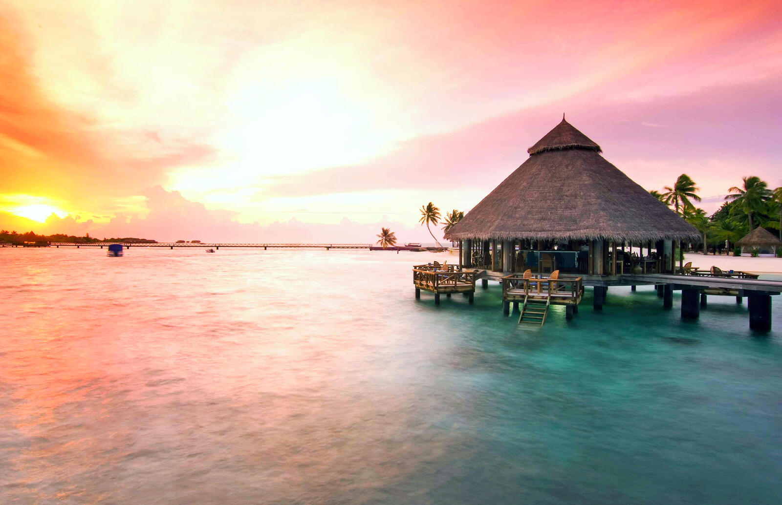 Обои Мальдивы курорт остров на рабочий стол