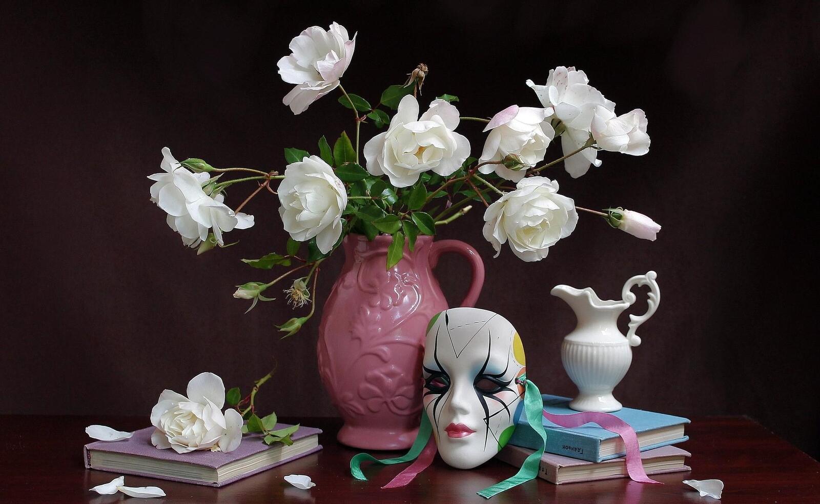 Обои ваза розы белые на рабочий стол