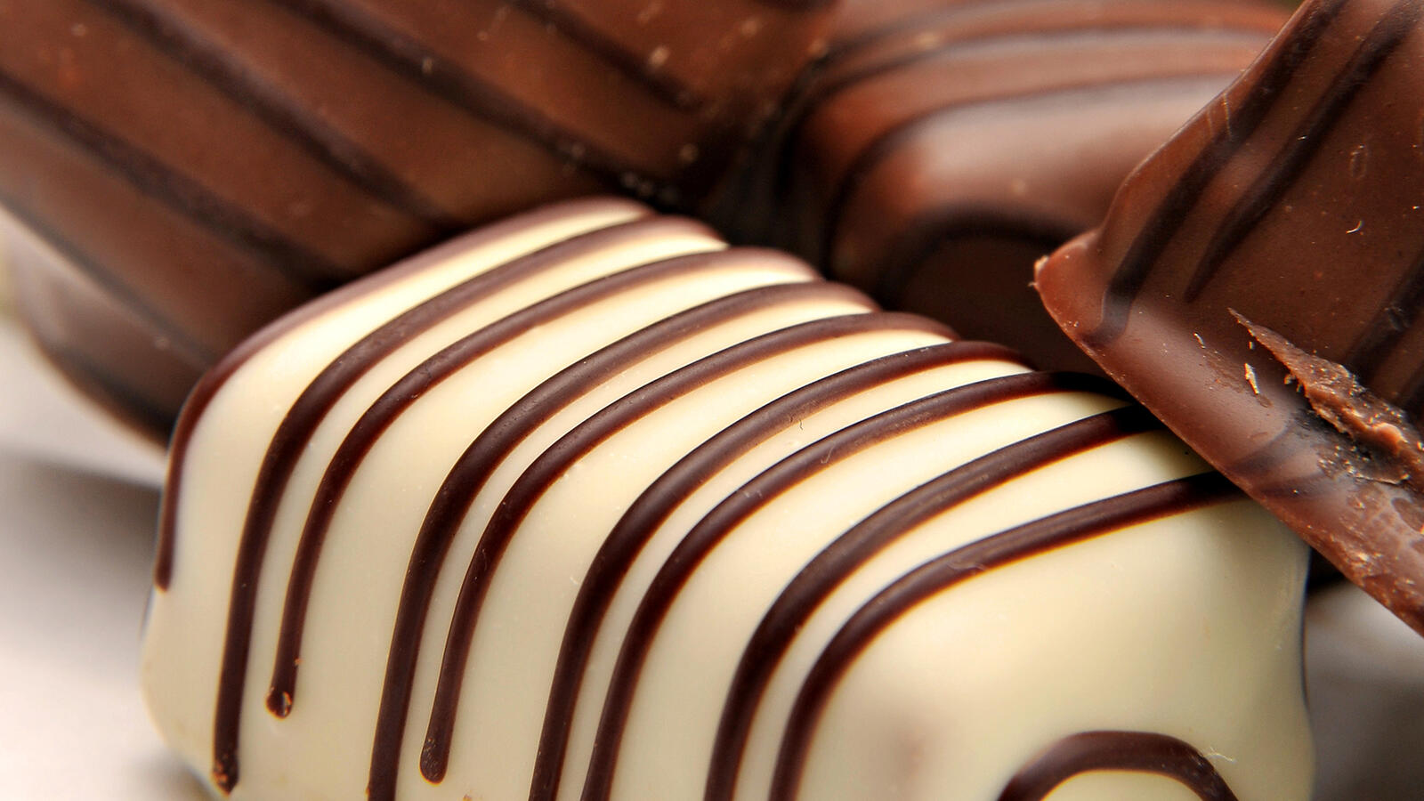 Обои конфеты шоколад сладость на рабочий стол