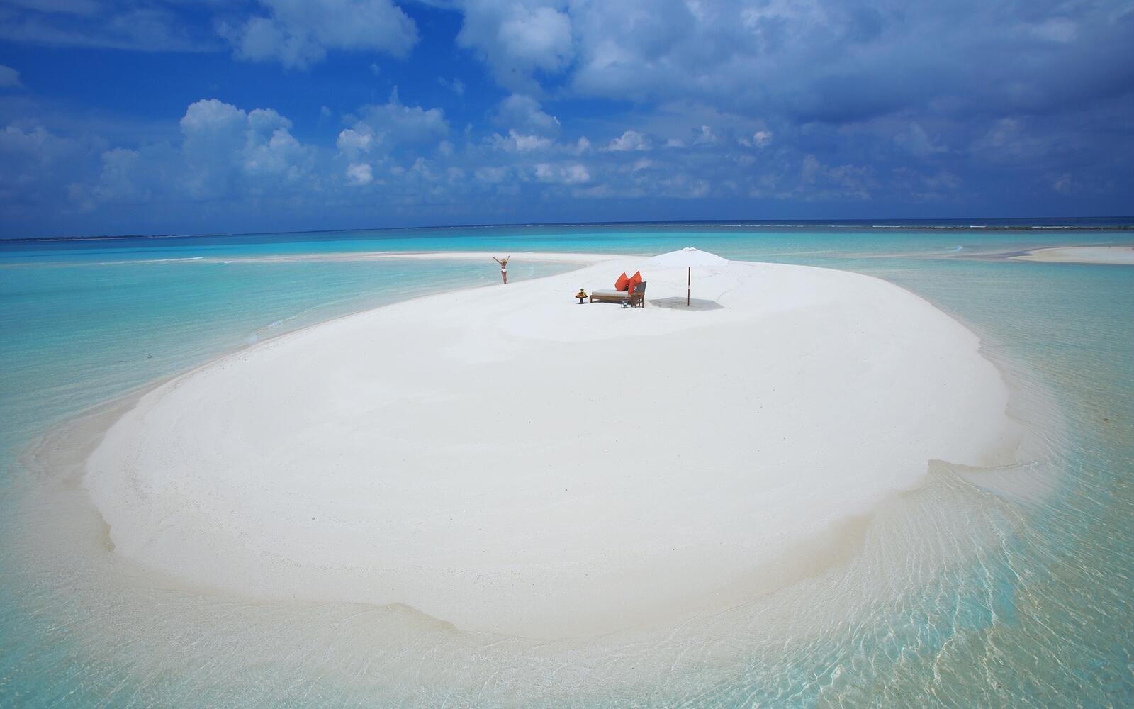 Обои море остров песок на рабочий стол