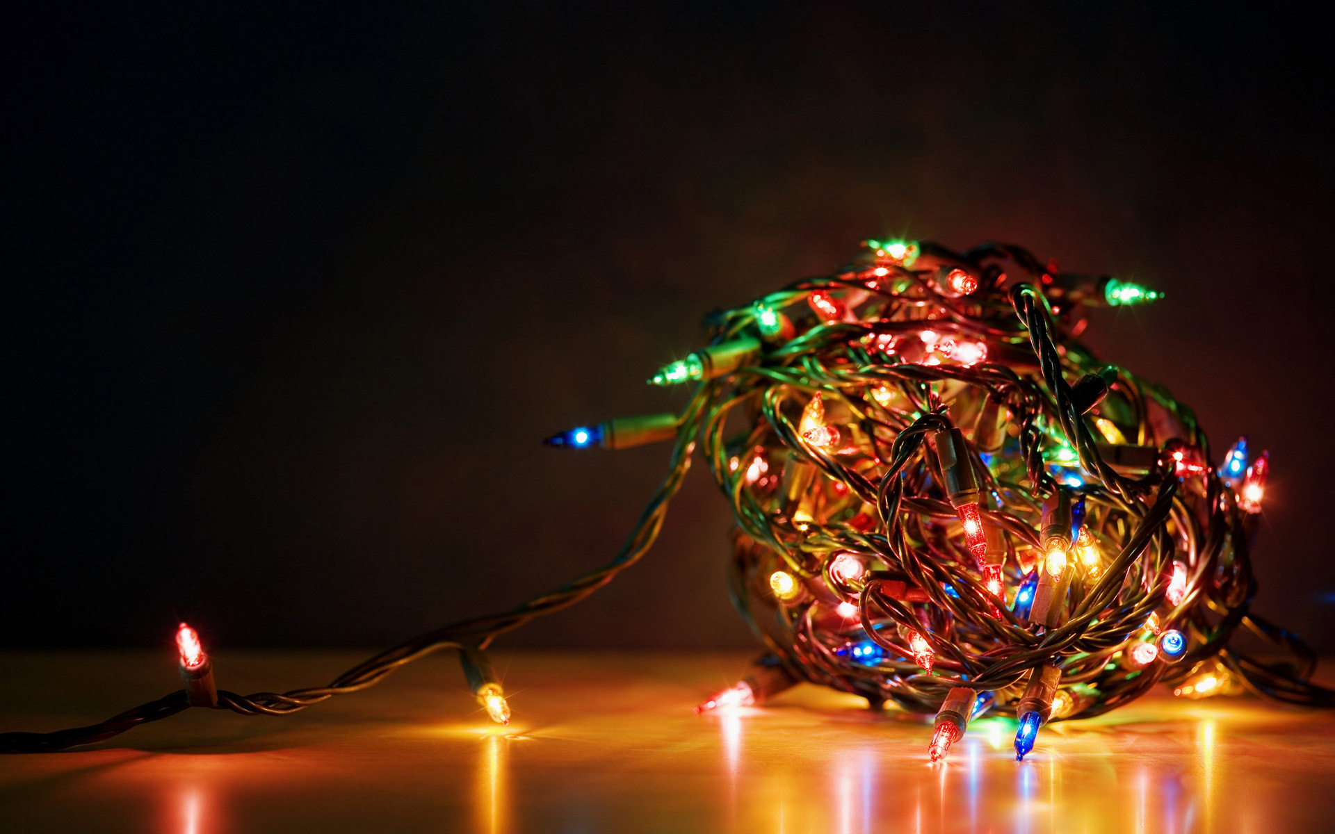 Wallpapers garland wires new year on the desktop