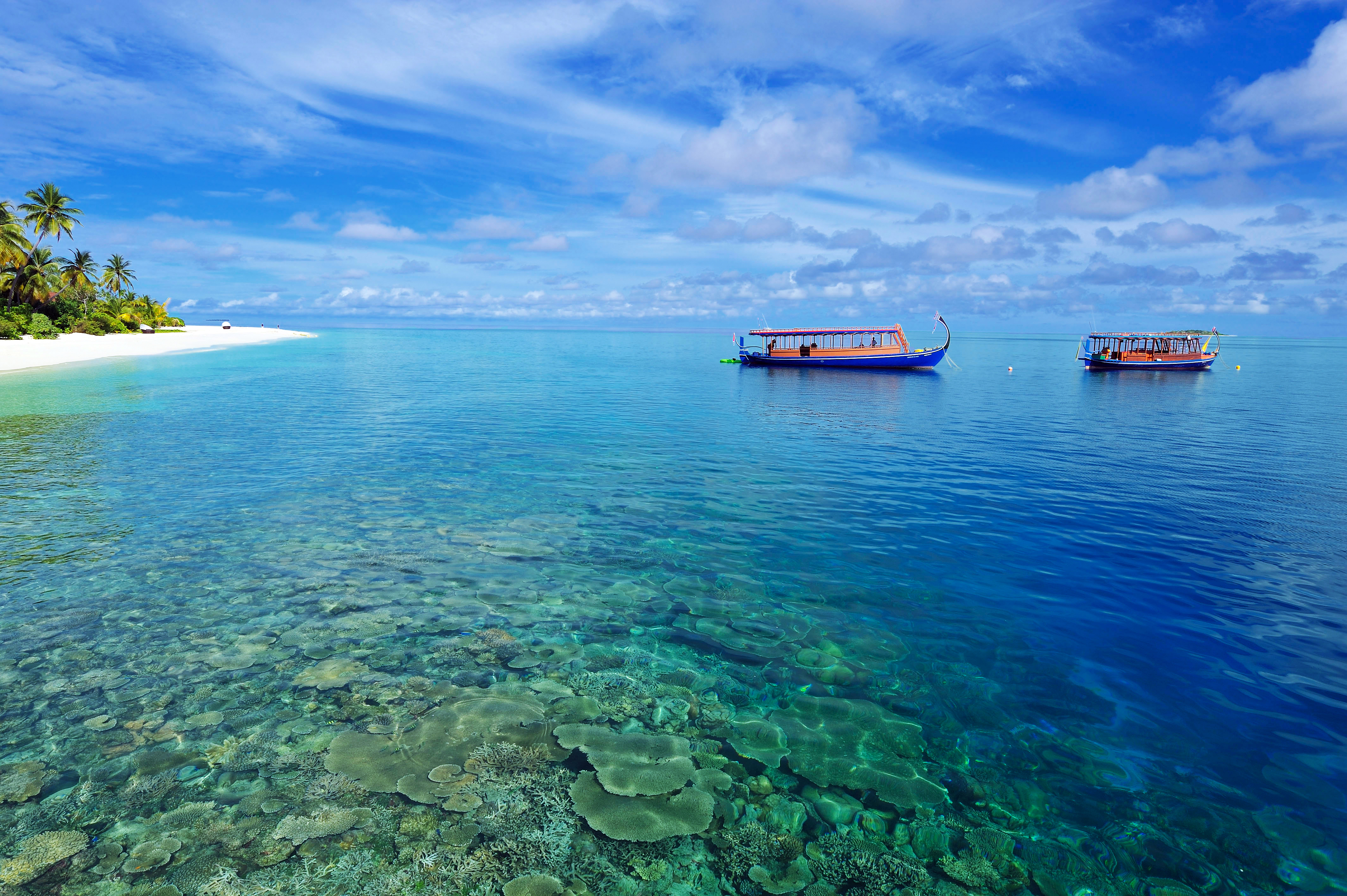 Обои Мальдивы лодки тропики на рабочий стол