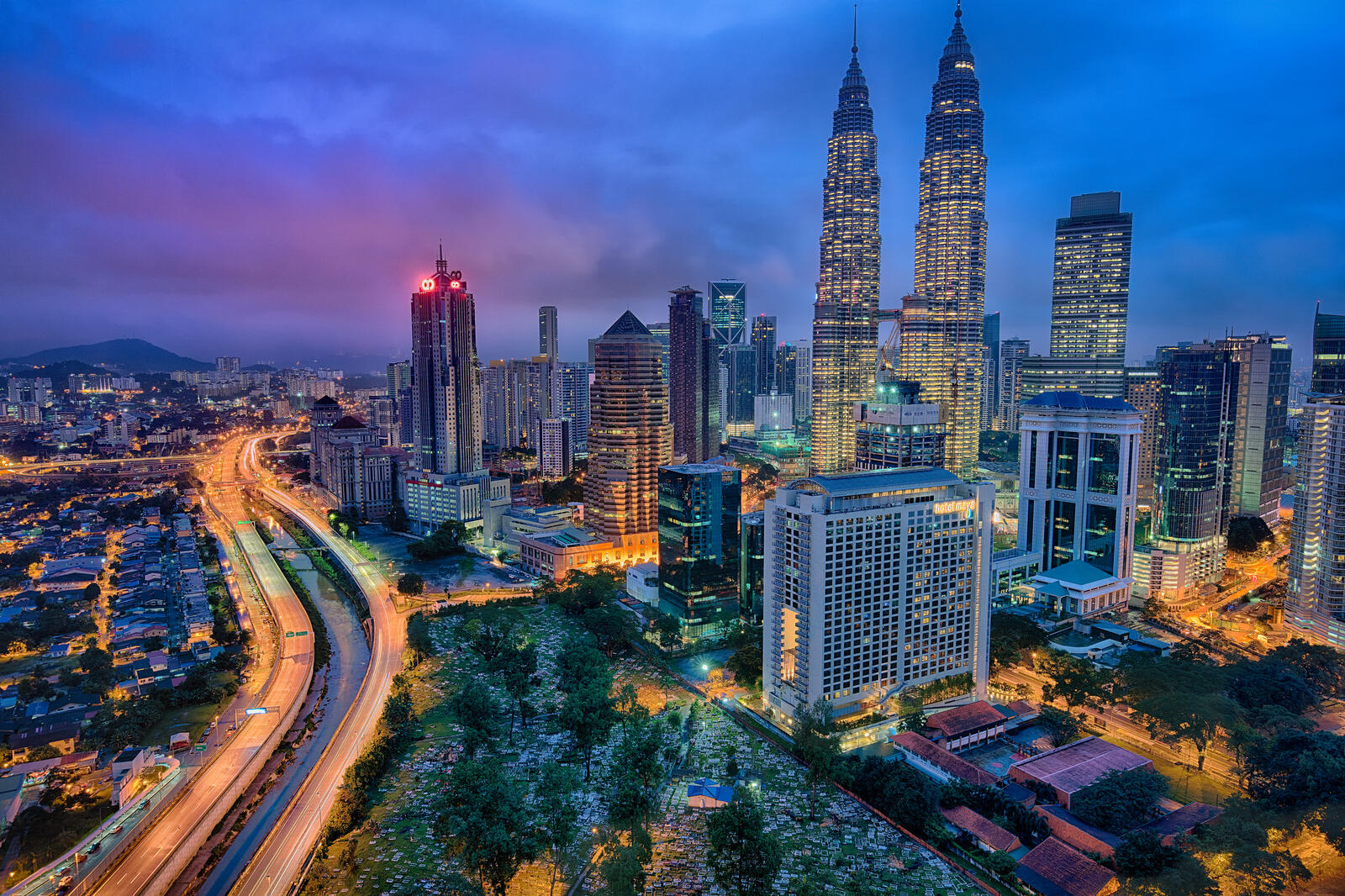 Обои Kuala Lumpur город ночь на рабочий стол