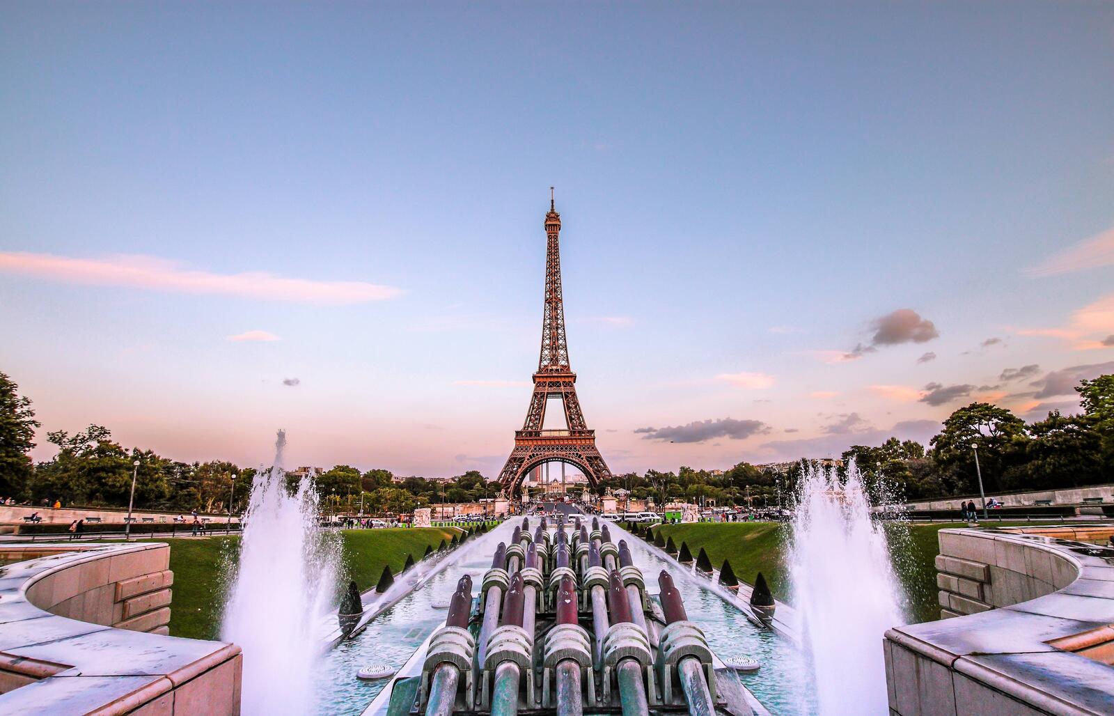 Обои фонтан город Париж на рабочий стол