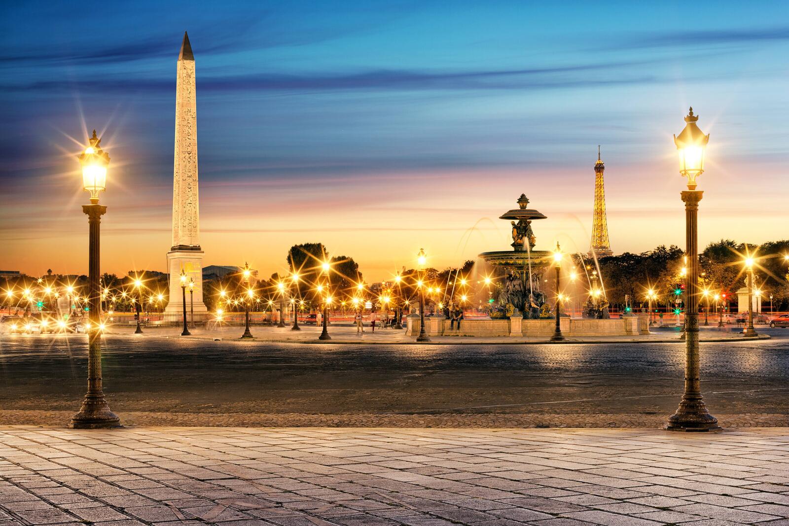 Обои Эйфелева Башня Париж фонари на рабочий стол