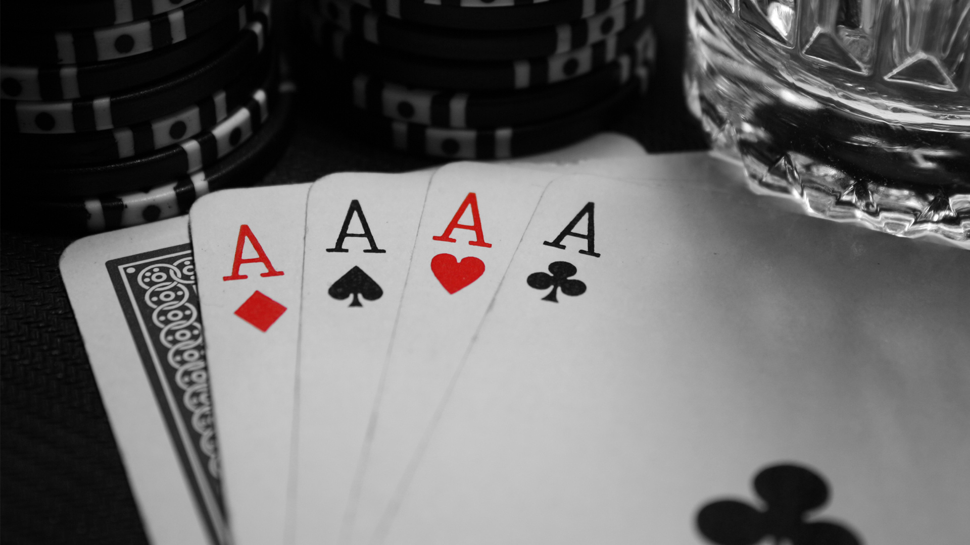 Wallpapers cards aces suits on the desktop