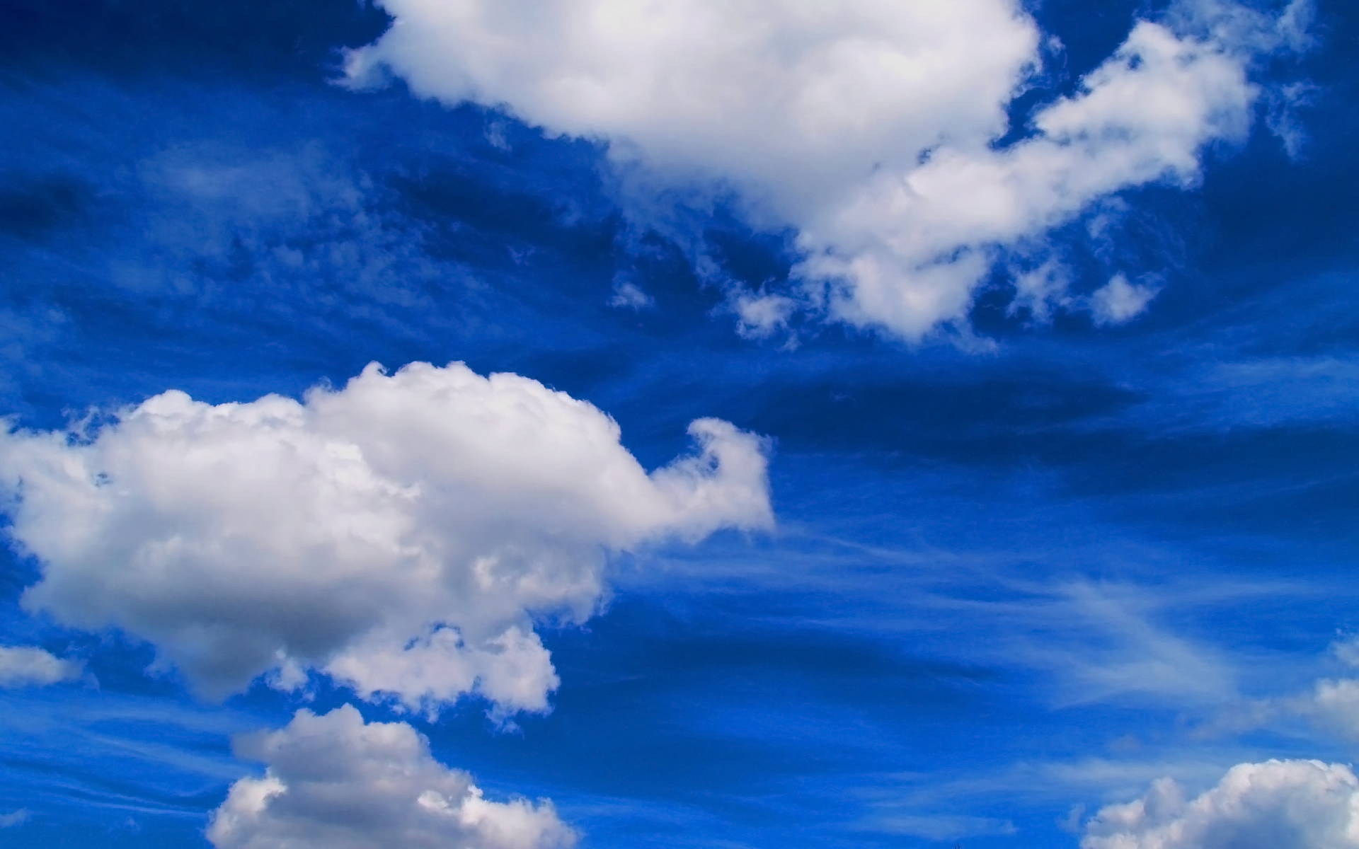 Wallpapers white blue clouds on the desktop