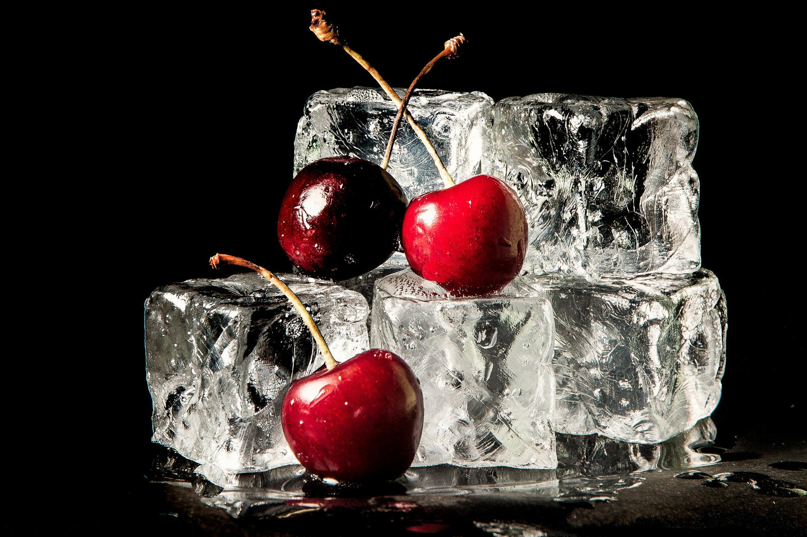 Обои Cherry Ice черешня ягоды на рабочий стол