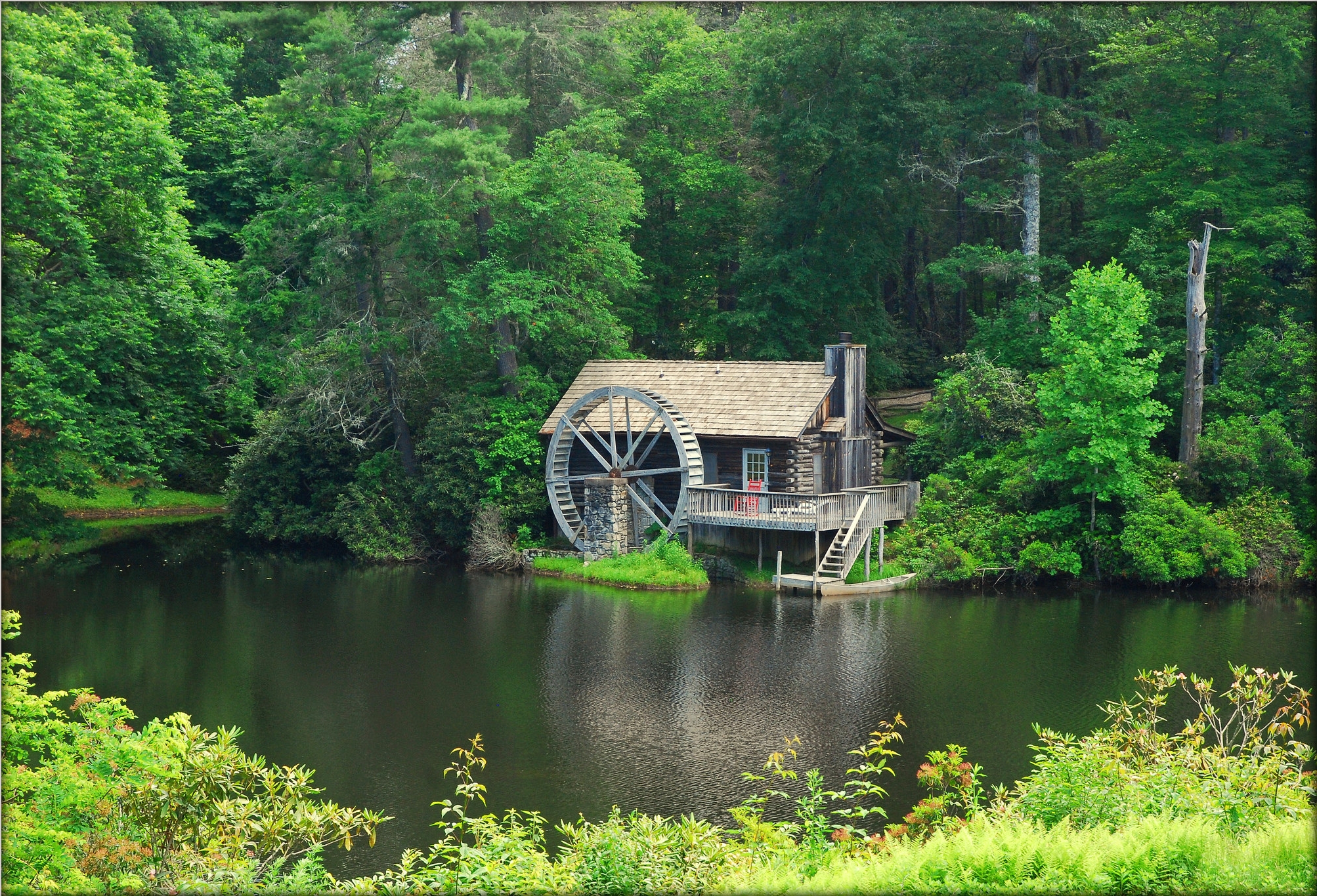 Обои North Carolina Grist Mill Jewel Lake на рабочий стол