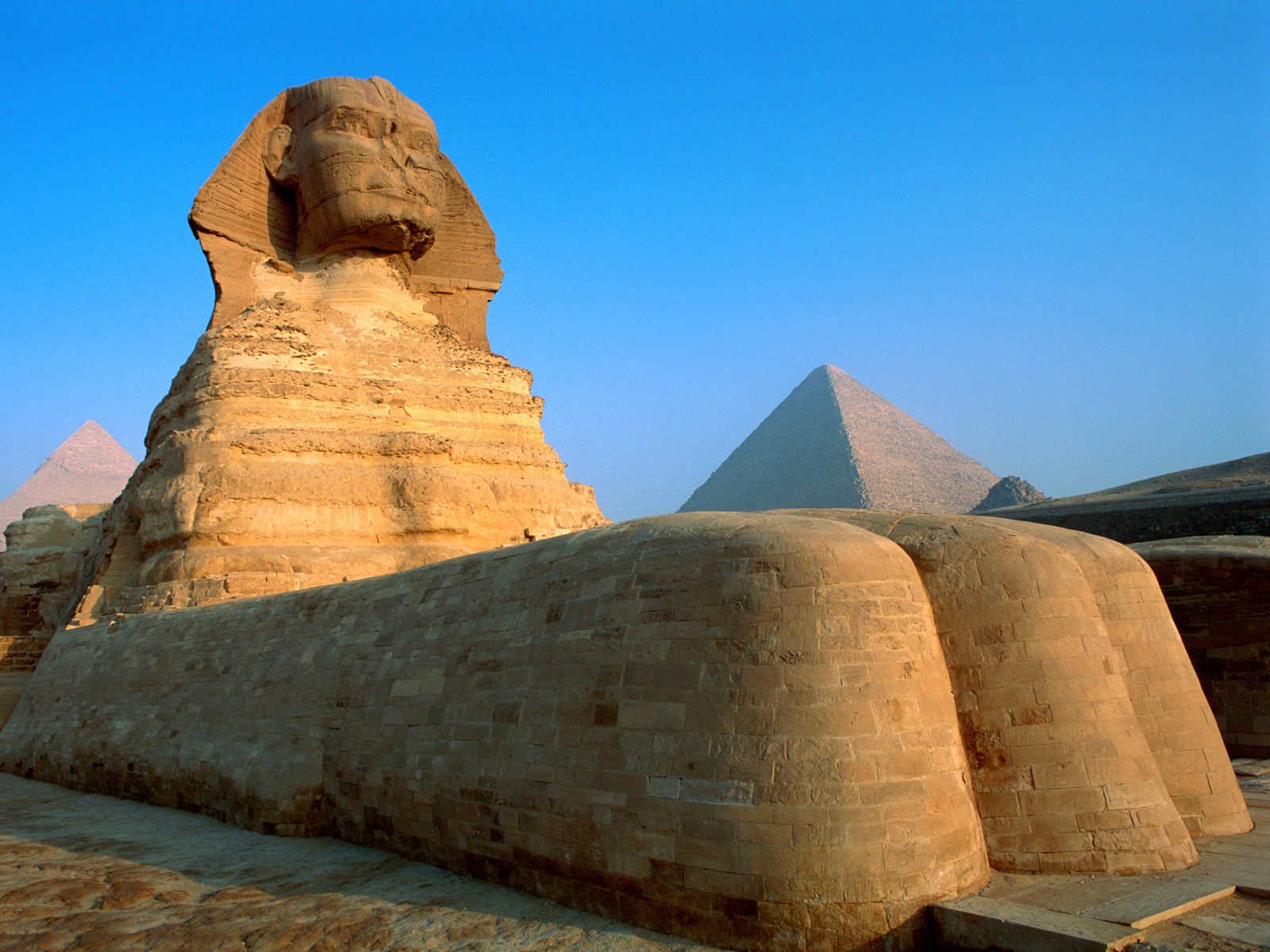 桌面上的壁纸金字塔 埃及 精美