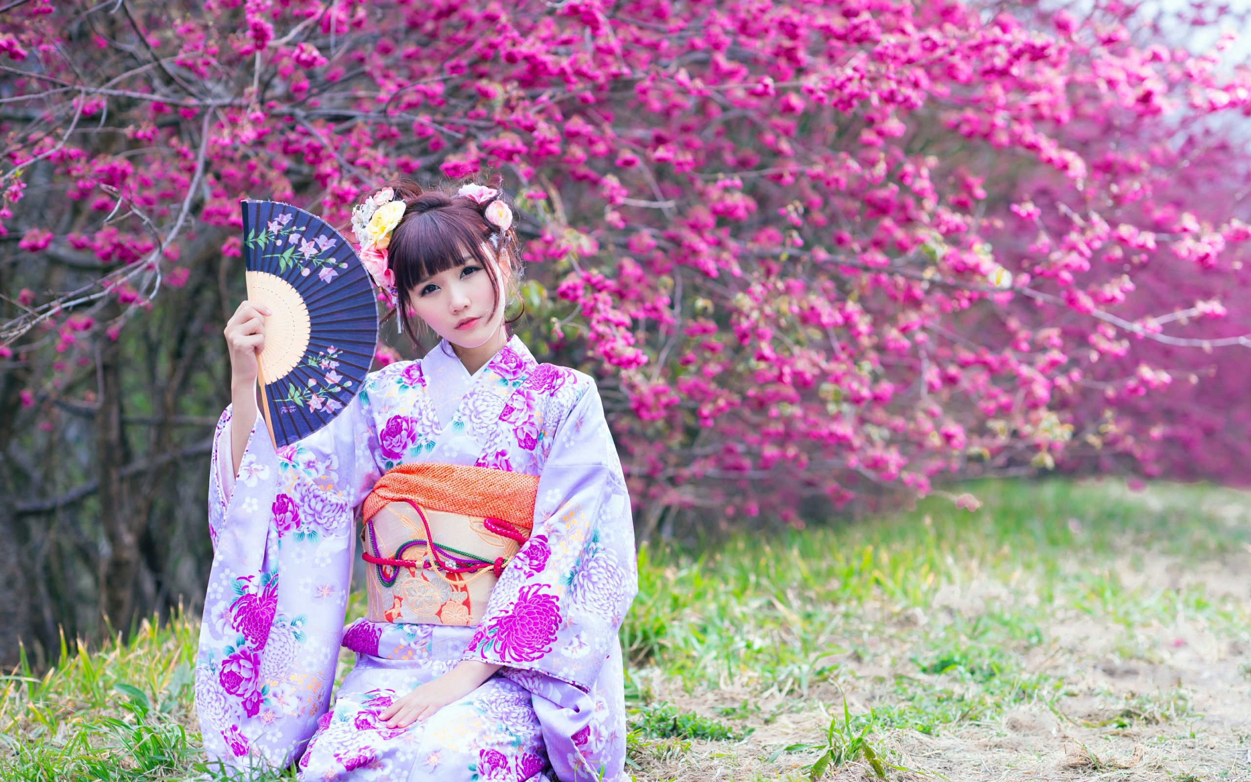 Обои японка макияж кимоно на рабочий стол