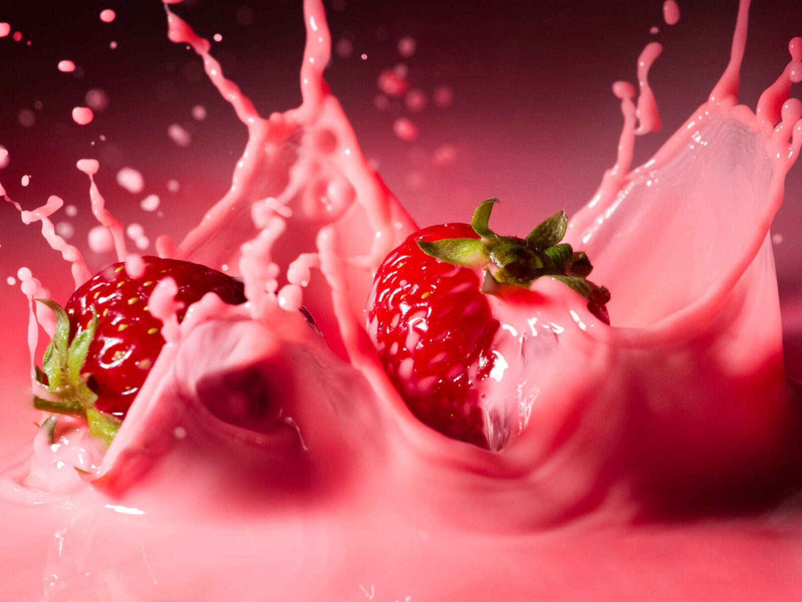 Wallpapers food raspberries milk on the desktop