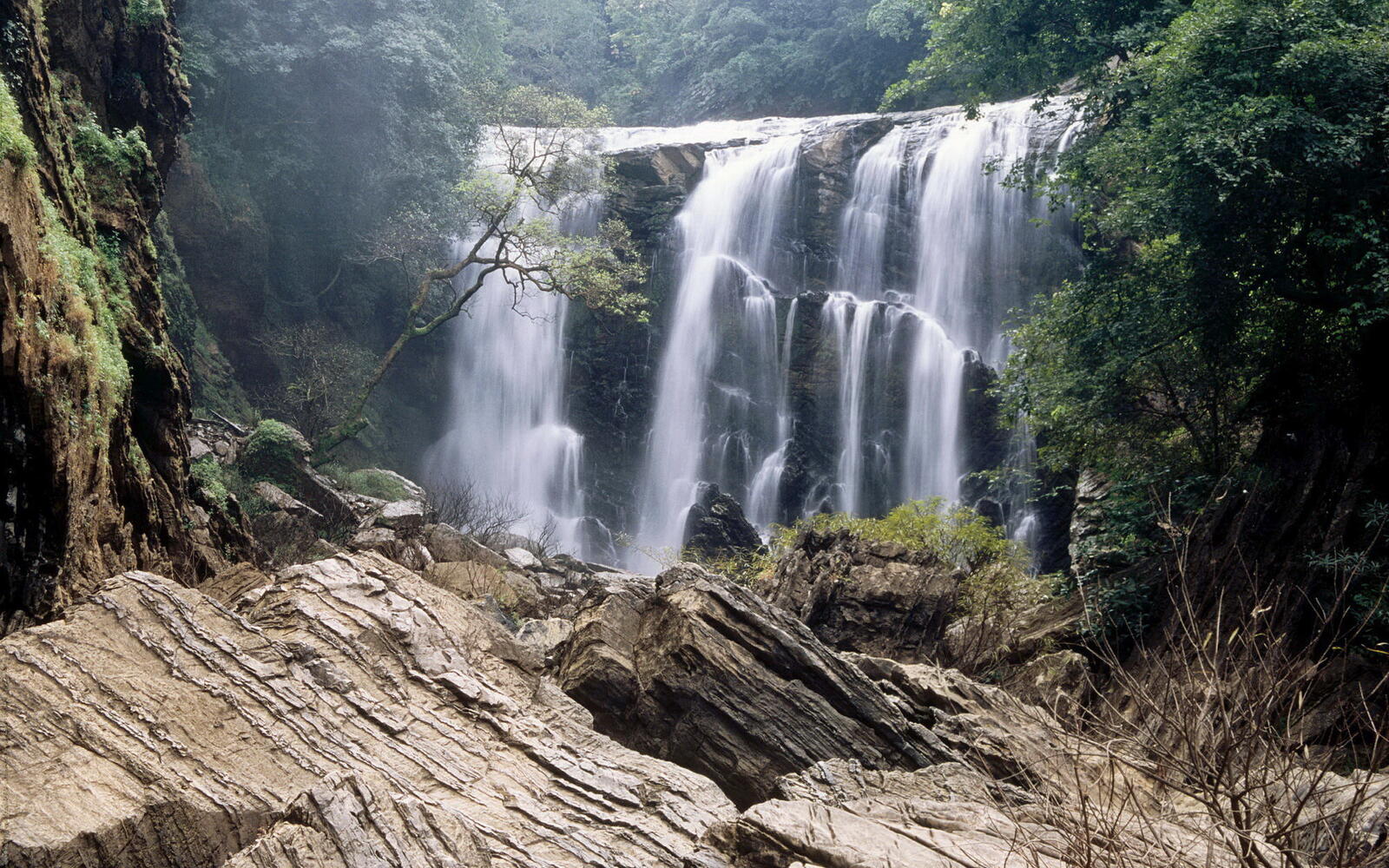 Бесплатное фото Скачать красивую заставку о вода, река, водопад