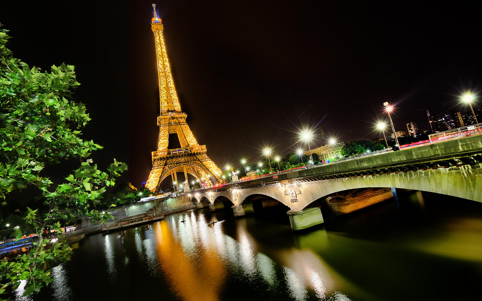 桌面上的壁纸塔楼 桥牌 法国
