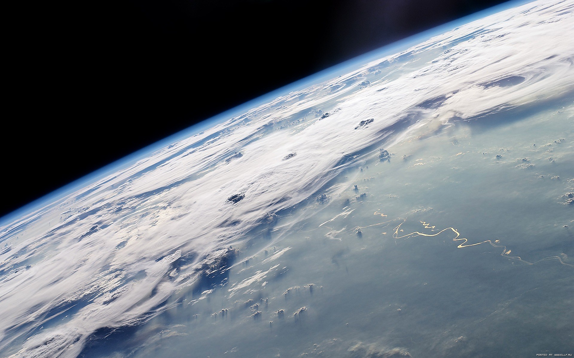 Photo free planet, river, from space