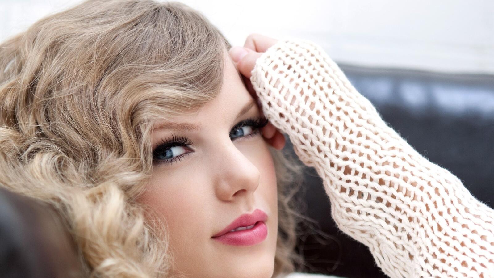 Wallpapers babe face taylor swift on the desktop
