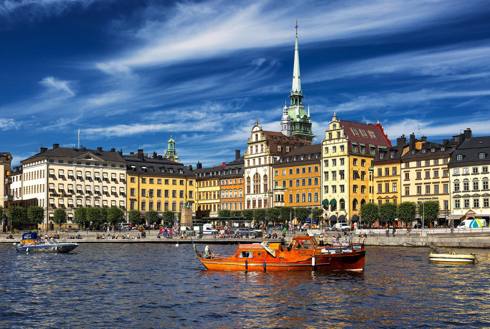 Обои Стокгольм река дома на рабочий стол