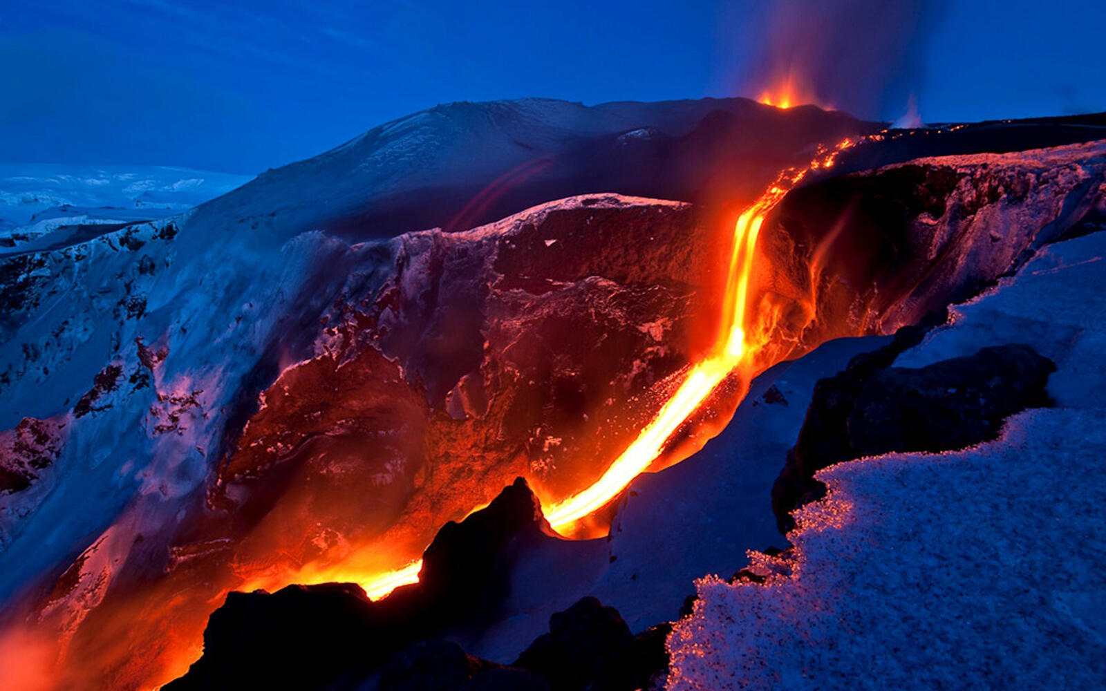 Обои вулкан лава магма на рабочий стол
