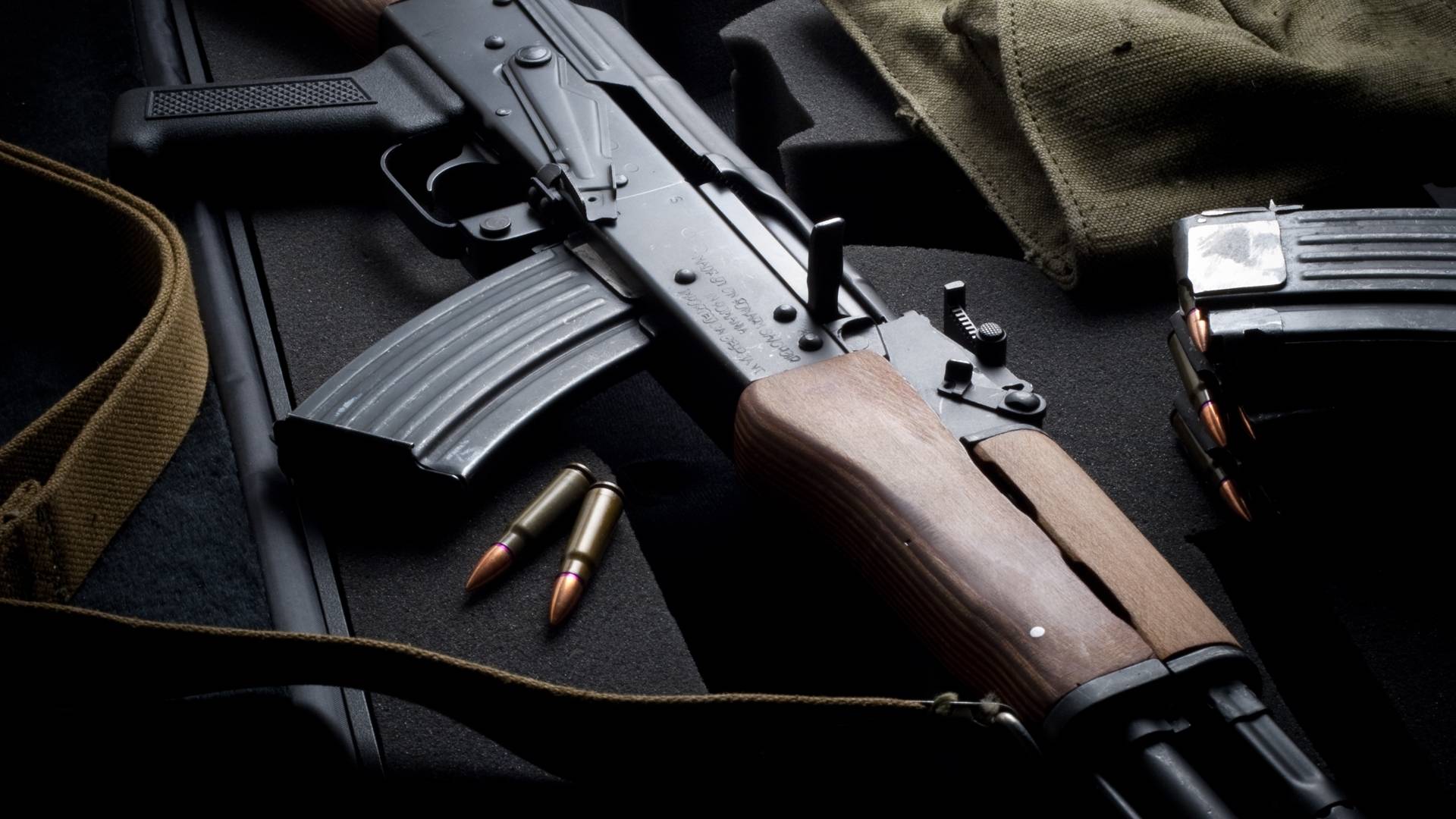 Wallpapers ak-47 Kalashnikov assault rifle on the desktop