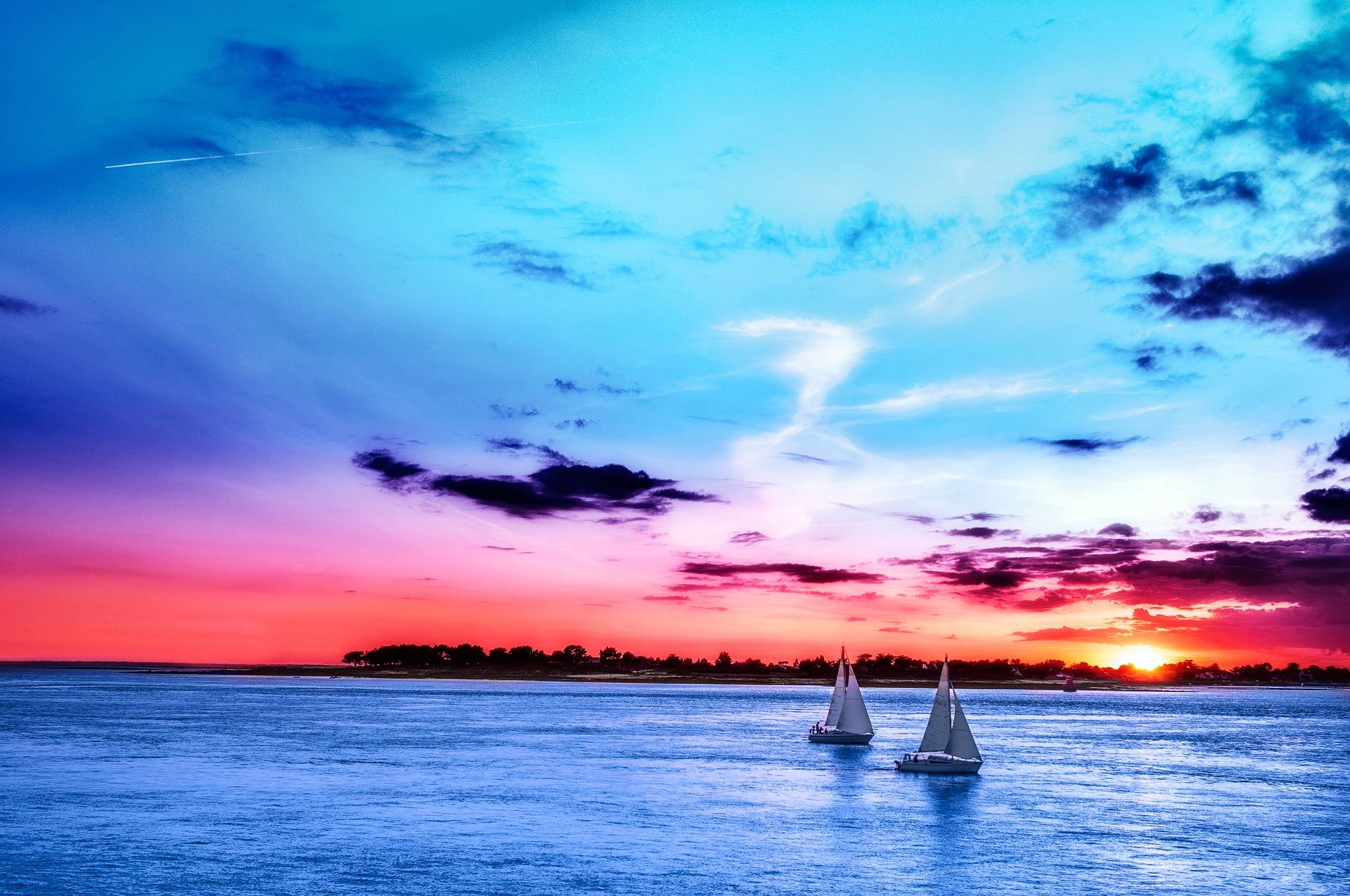 Wallpapers sunset sea sailboats on the desktop