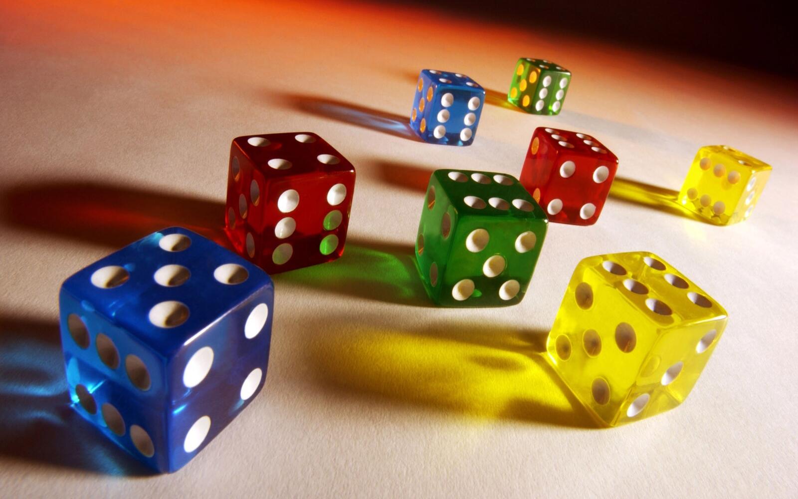 Wallpapers dice colorful games on the desktop