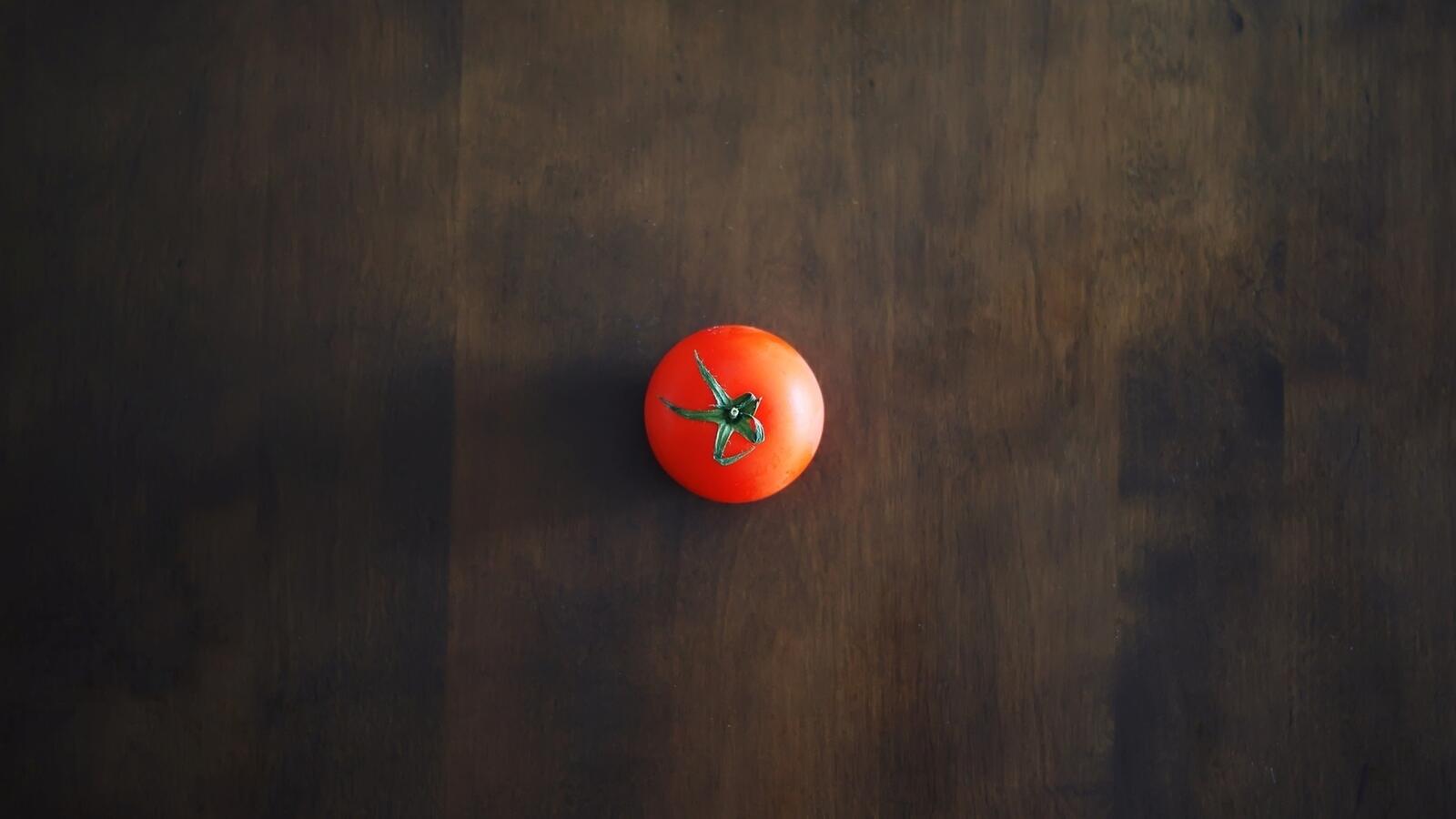 Обои помидор красный хвостик на рабочий стол