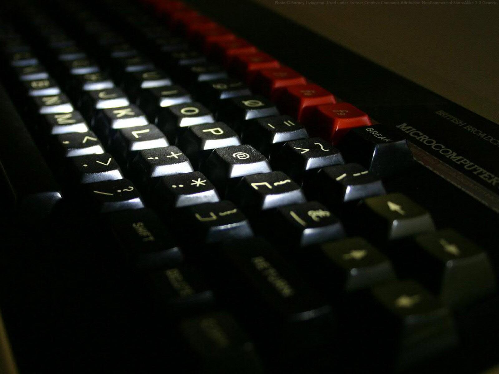 Обои клавиатура кнопочки черные на рабочий стол