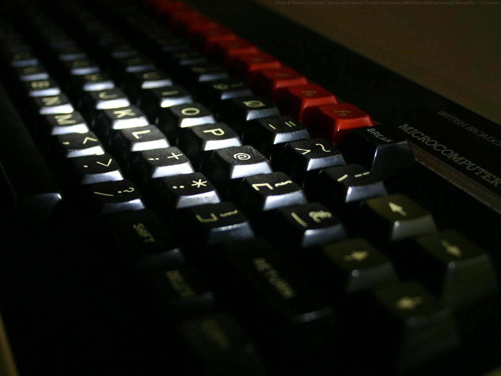 Обои клавиатура кнопочки черные на рабочий стол