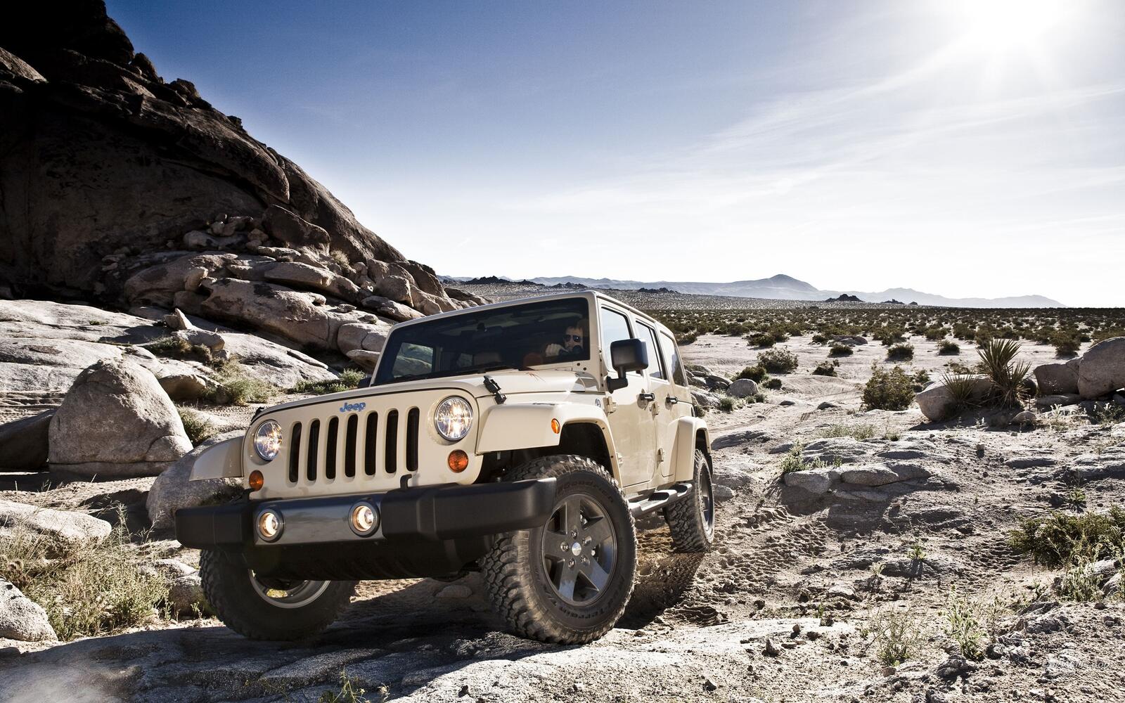 Wallpapers jeep stones SUV on the desktop