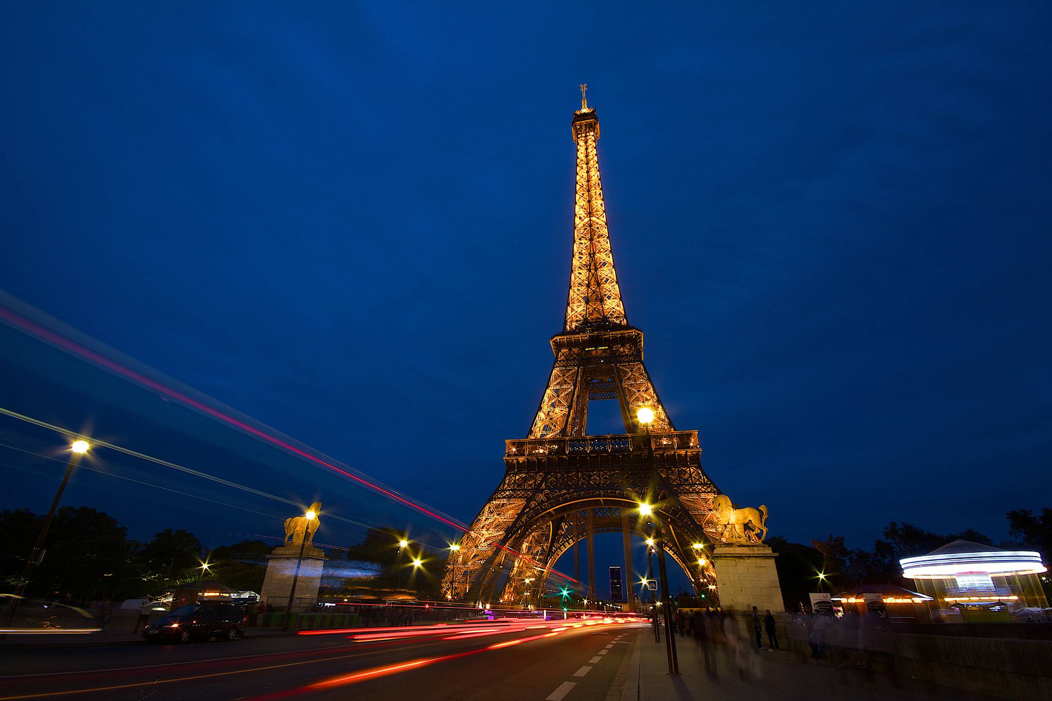 Обои дорога Париж ночной город на рабочий стол
