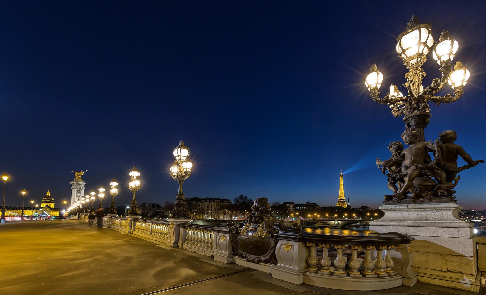 Обои город фонари Париж на рабочий стол