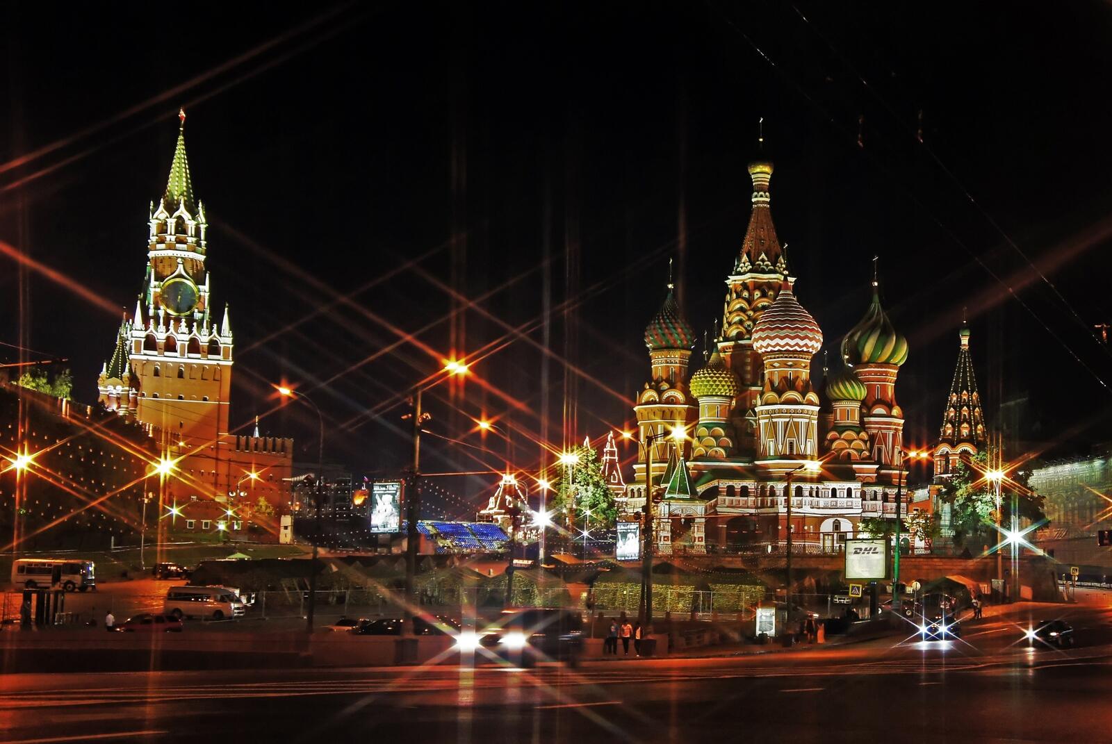 Обои Москва храм Василия блаженного освещение на рабочий стол