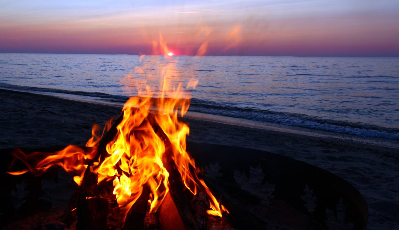 Wallpapers bonfire by the sea beach nature on the desktop