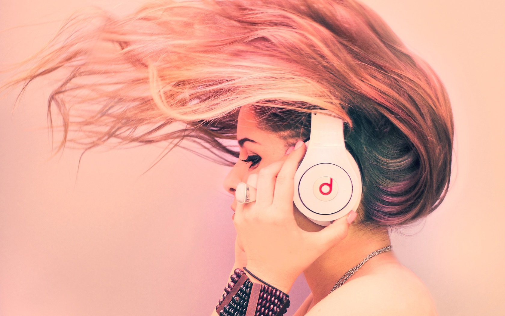 Wallpapers headphones girl blonde on the desktop